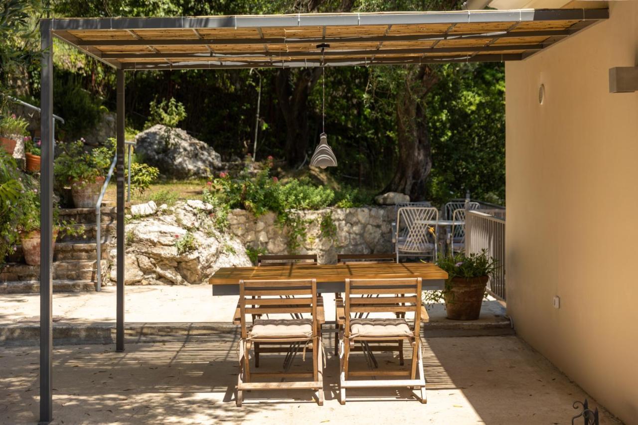 Appartement Paleokastritsa Red Gate Flat Extérieur photo